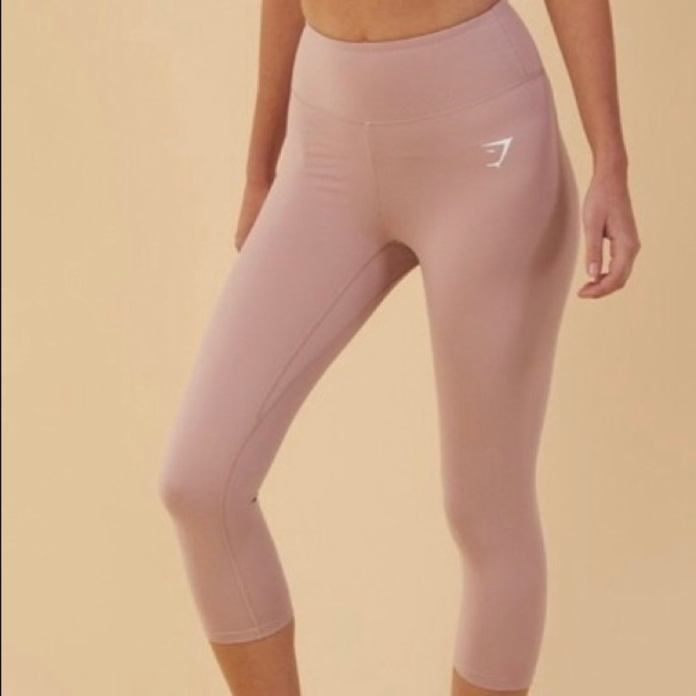 Gymshark Women’s M Taupe Seamless Cropped Leggings